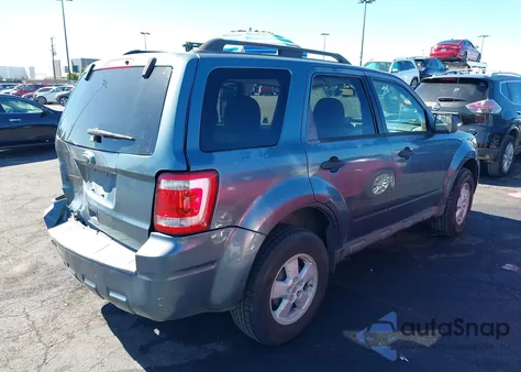 2010 Ford Escape Xlt from USA, damaged, VIN 1FMCU0D78AKD07894